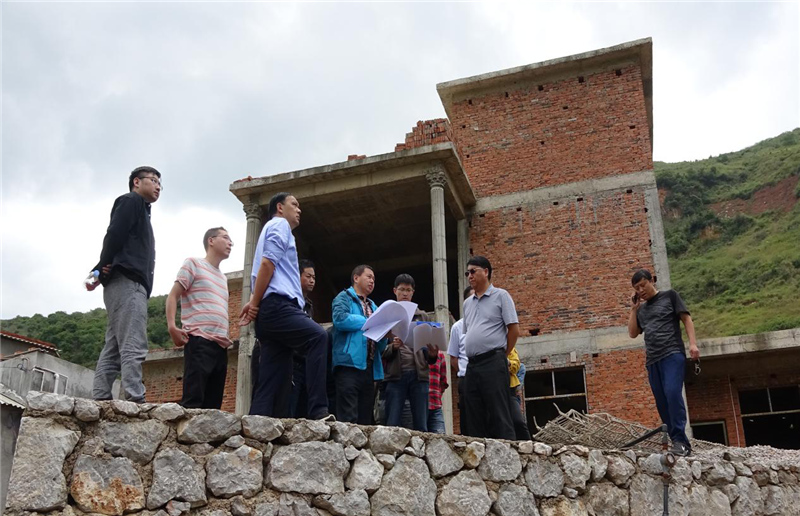 何池康同志一行到滇中引水工程红河段调研指导砂石料场采矿权办理工作